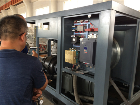 <strong>空壓機(jī),儲氣罐子,噴砂機(jī)</strong>