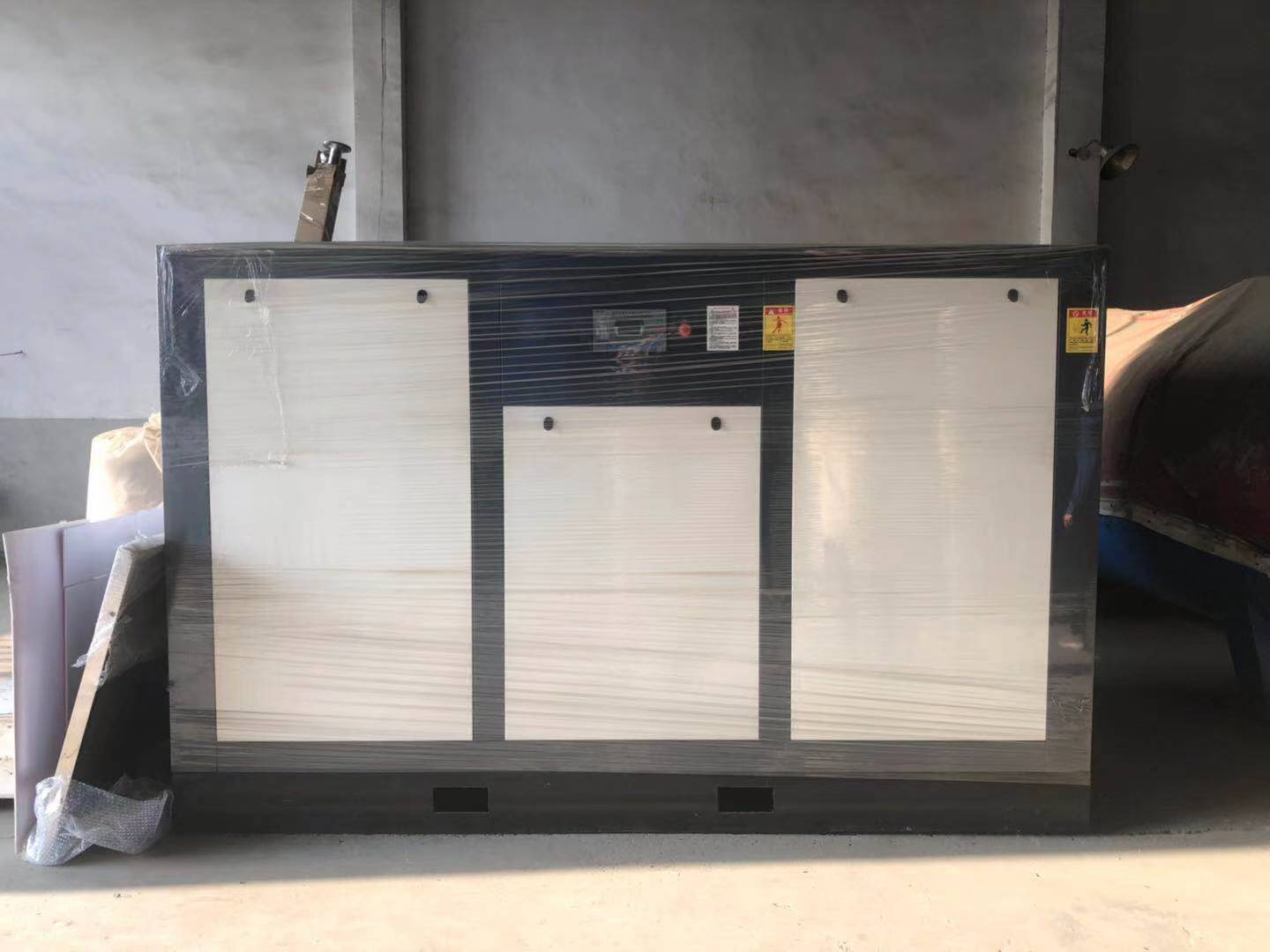 空壓機，儲氣罐，噴砂機